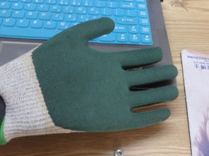 家用勞保手套制造設(shè)備 迷你型勞保掛膠手套生產(chǎn)機(jī)的革新與應(yīng)用